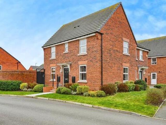 House for sale in Darwin Park, Lichfield