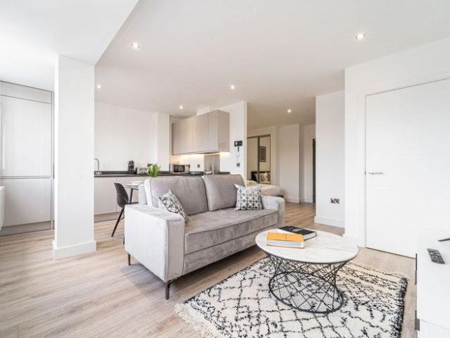 Studio for rent in Blossomfield, West Midlands