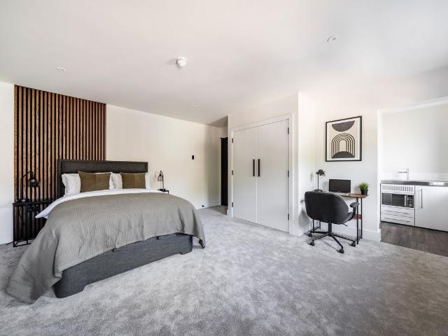 Studio for rent in Westborough, Surrey