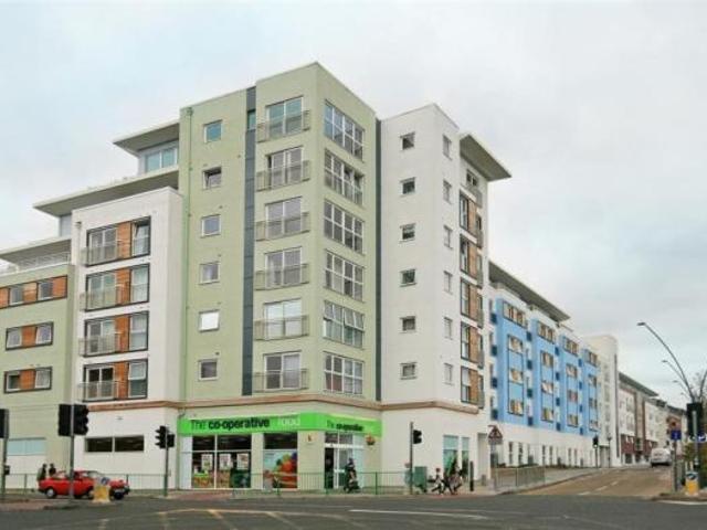 Apartment for rent in Woodcote, Epsom
