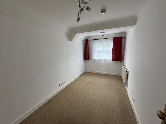 Apartment for rent in Stoneleigh, Ewell