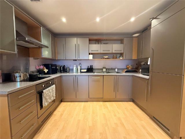 Apartment for rent in Woodcote, Epsom