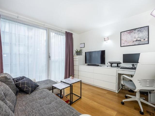 House for rent in Hayes, Greater London