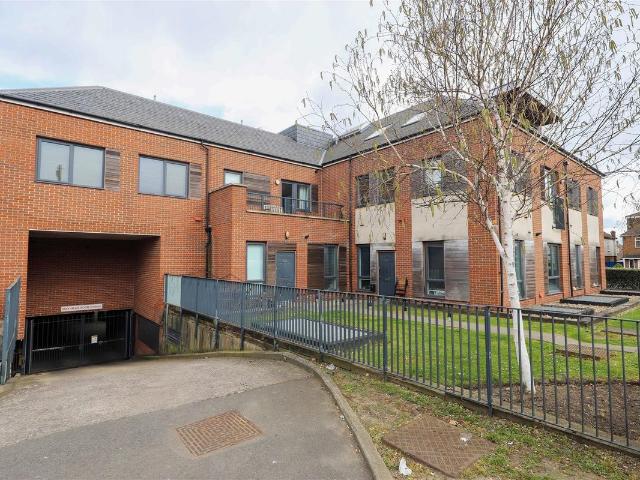Apartment for rent in London Borough of Hillingdon, Greater London