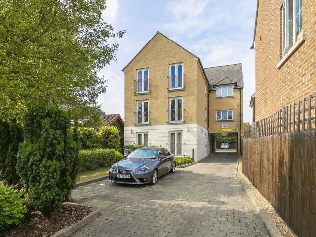 Apartment for rent in Epping, Essex