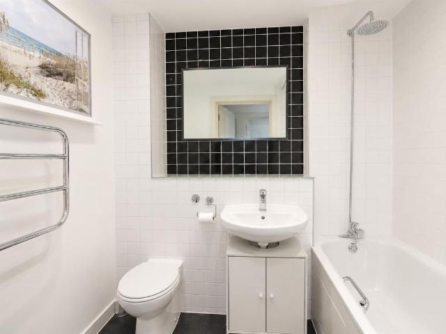 Apartment for rent in Alton Barnes, Essex