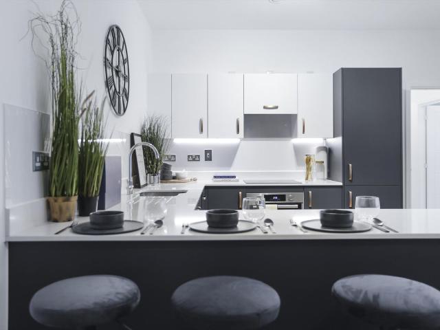 Apartment for rent in Ashley Park, Surrey