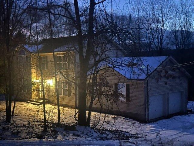 House for sale in Henryville