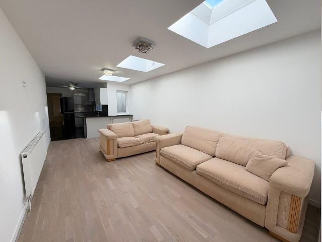 Apartment for rent in London Borough of Havering, Greater London