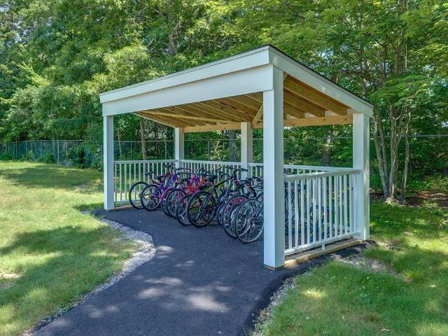 Apartment for rent in Bristol, Massachusetts