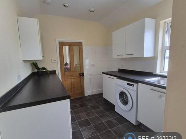 Apartment for rent in Upper Walmer, Ash