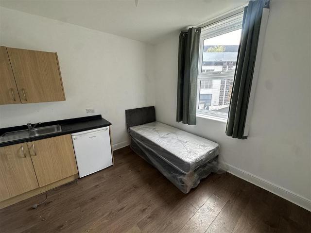 Apartment for rent in London Borough of Lambeth, Greater London