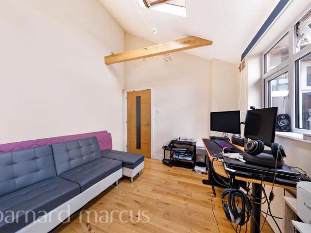 Apartment for rent in West Wickham, Greater London