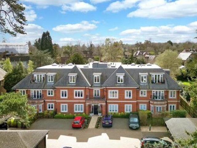 House for sale in Beaconsfield, Knotty Green