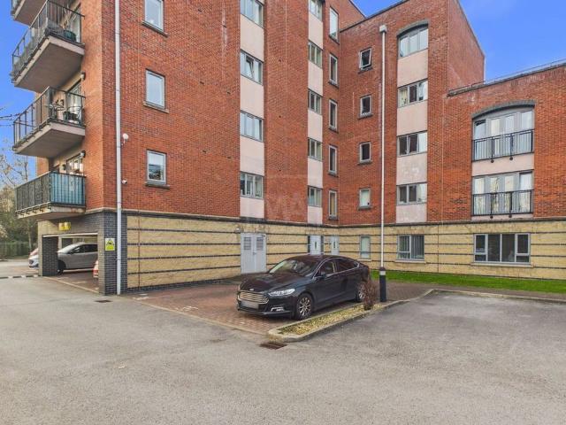 Apartment for rent in Warrington