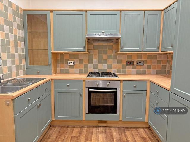 House for rent in Caton, Bare