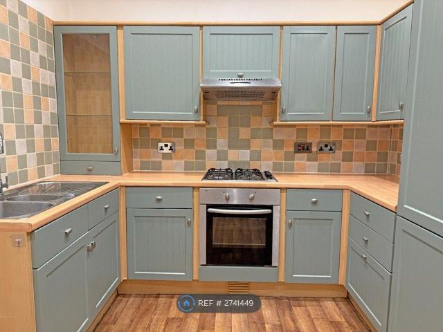 House for rent in Caton, Bare