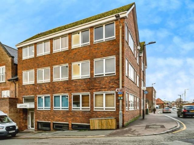 Studio for rent in Old Town, Chesham