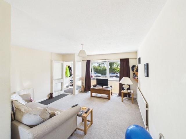 House for rent in Emmington, Berrick Salome