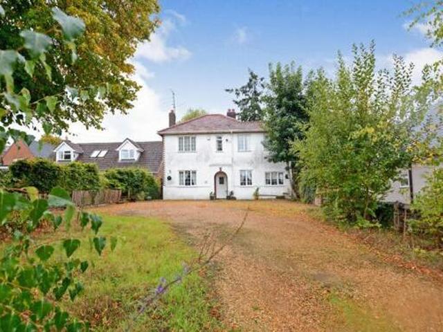 House for sale in Northampton, Northamptonshire