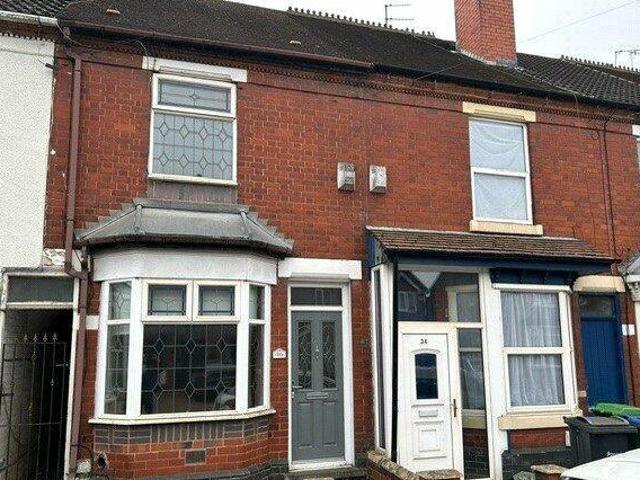 House for sale in Halesowen, West Midlands