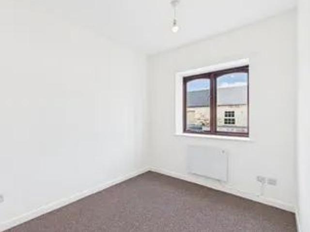 Apartment for rent in Desborough
