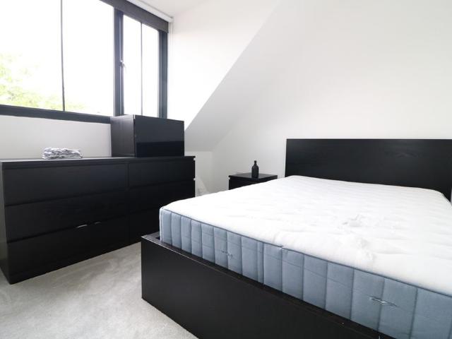 Apartment for rent in Rose Hill, Pachesham Park