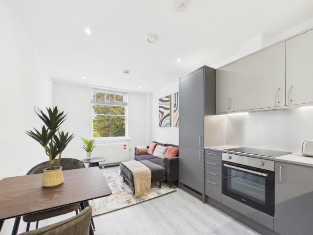 Apartment for rent in Egham, Runnymede
