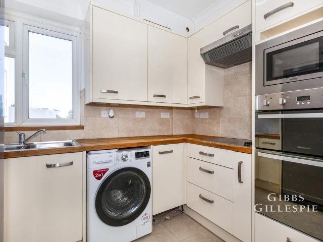 House for rent in Gerrards Cross, Denham