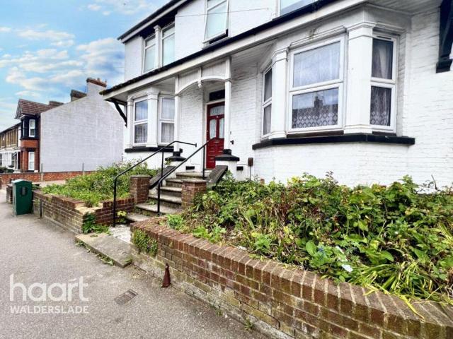 Apartment for rent in Rainham, Gillingham