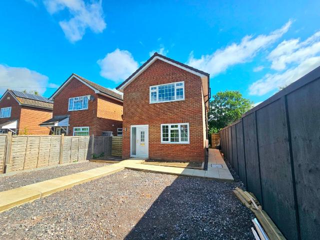Apartment for rent in Cross In Hand, East Sussex