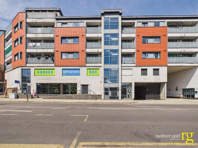House for rent in Lane, Greater London