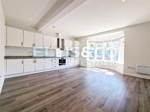 Apartment for rent in Wealdstone, Greater London