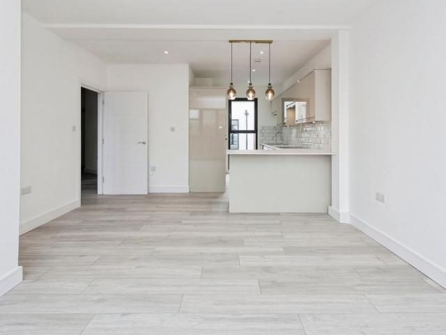 Apartment for rent in Wealdstone, Greater London