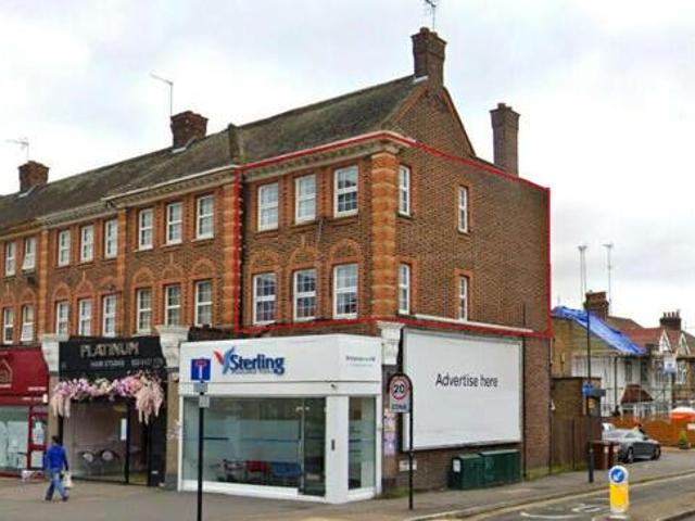 House for rent in Cat Hill, Greater London