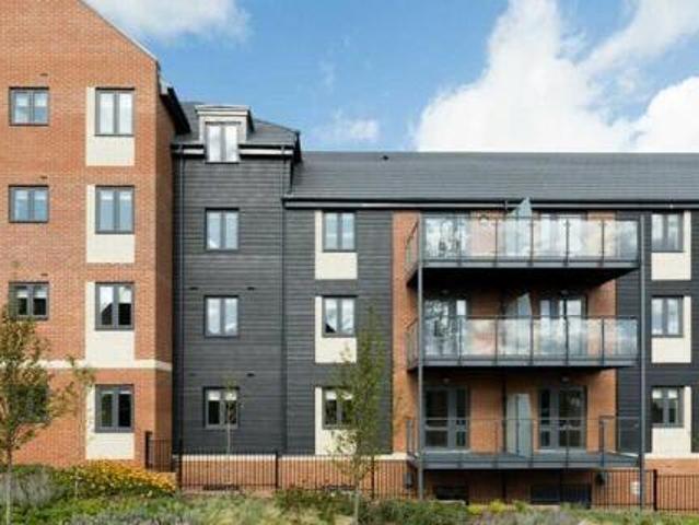 House for sale in Hart, Hampshire