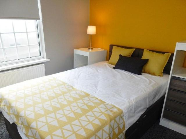 House for rent in Caldermill, East Midlands