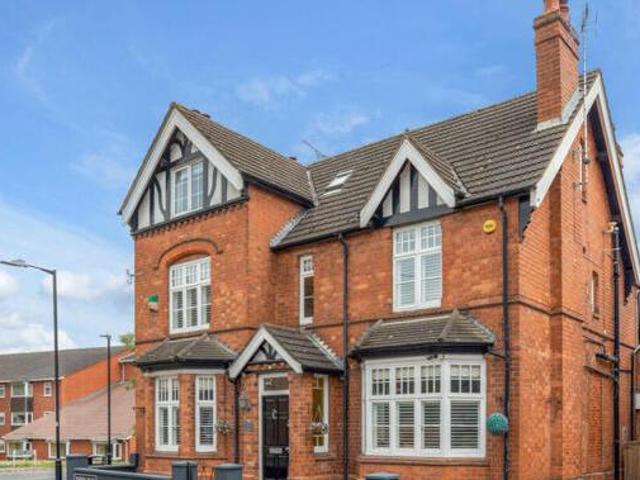 House for sale in Green Close, Warwickshire