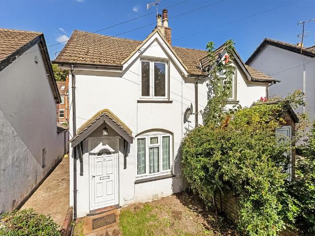 House for rent in London Borough of Croydon, Greater London