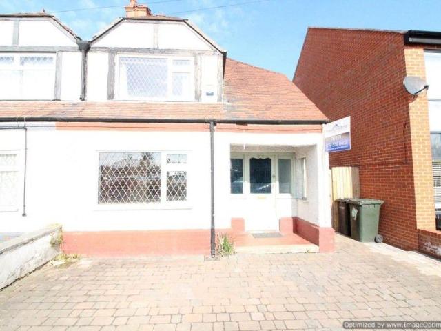 House for rent in Rossmore, Cheshire