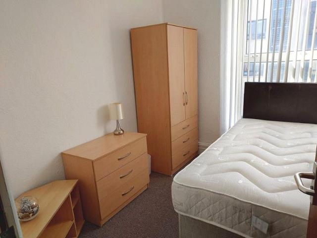 Room for rent in Llanelli, Wales