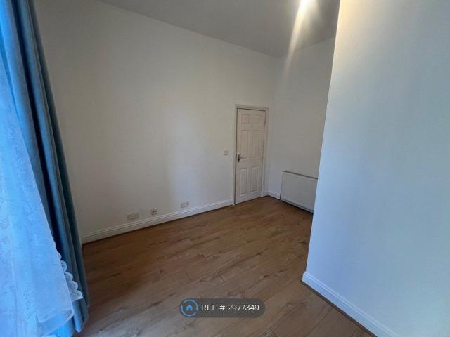 Studio for rent in Church End, Greater London