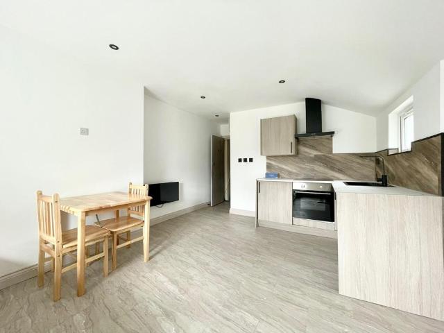 House for rent in West Hendon, The Hyde