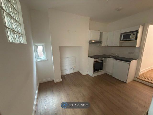 Studio for rent in Hendon Central, The Hyde