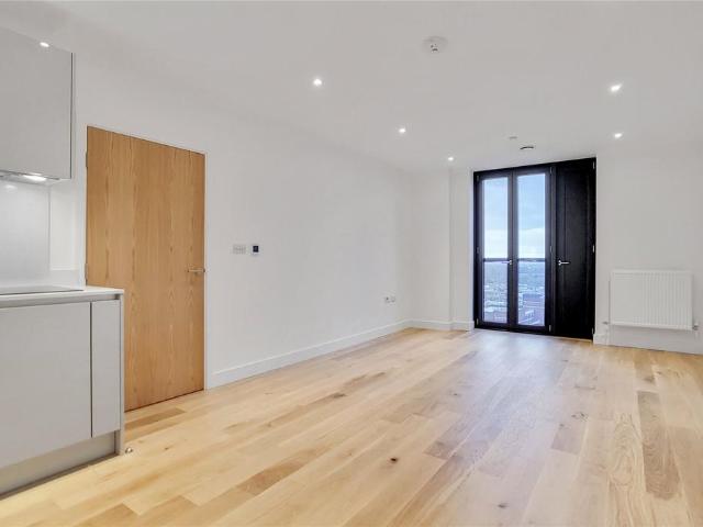 House for rent in London Borough of Lewisham, Ladywell