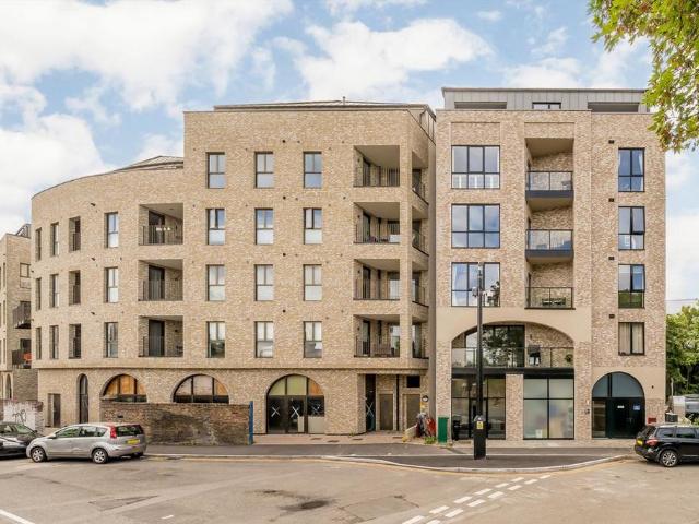 Apartment for rent in London Borough of Merton, Greater London