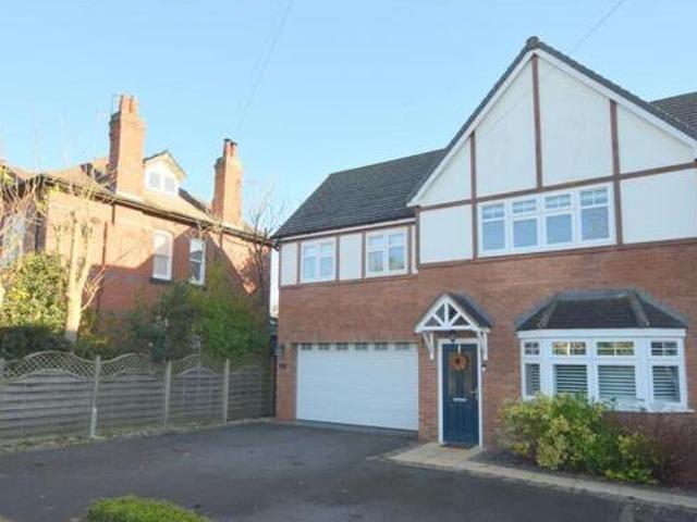 House for sale in East Midlands