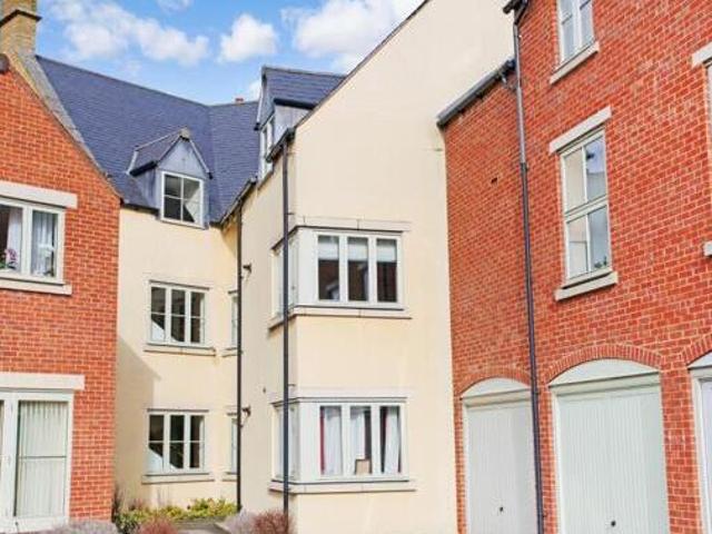 House for sale in Fossebridge, Gloucestershire
