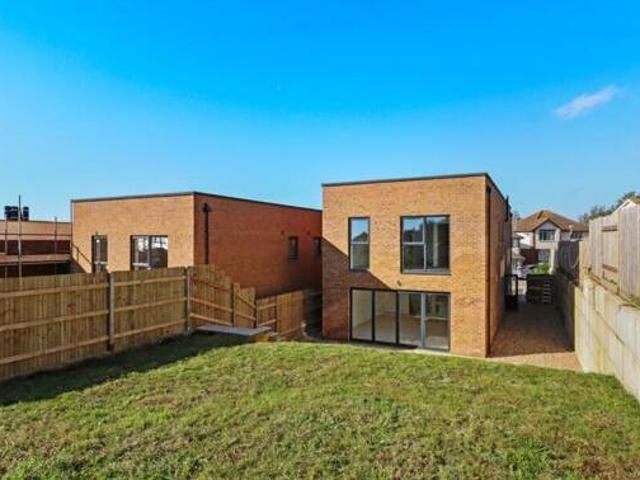House for sale in Mount Pleasant, Iford