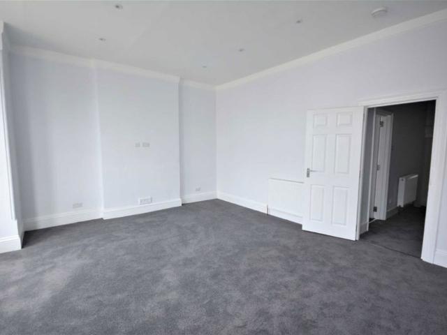 Apartment for rent in West Hendon, The Hyde